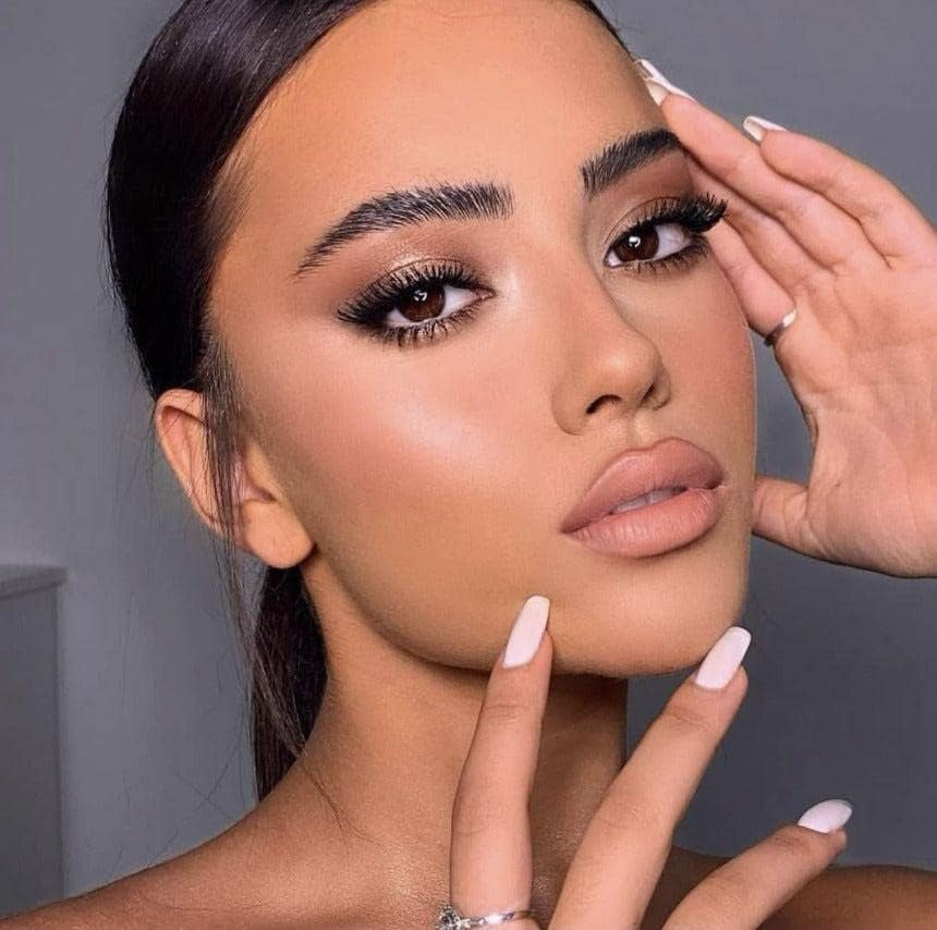 Super Nudes Makeup Pack for Girl'S Nude Beauty Dream with Traval Clutch Bag