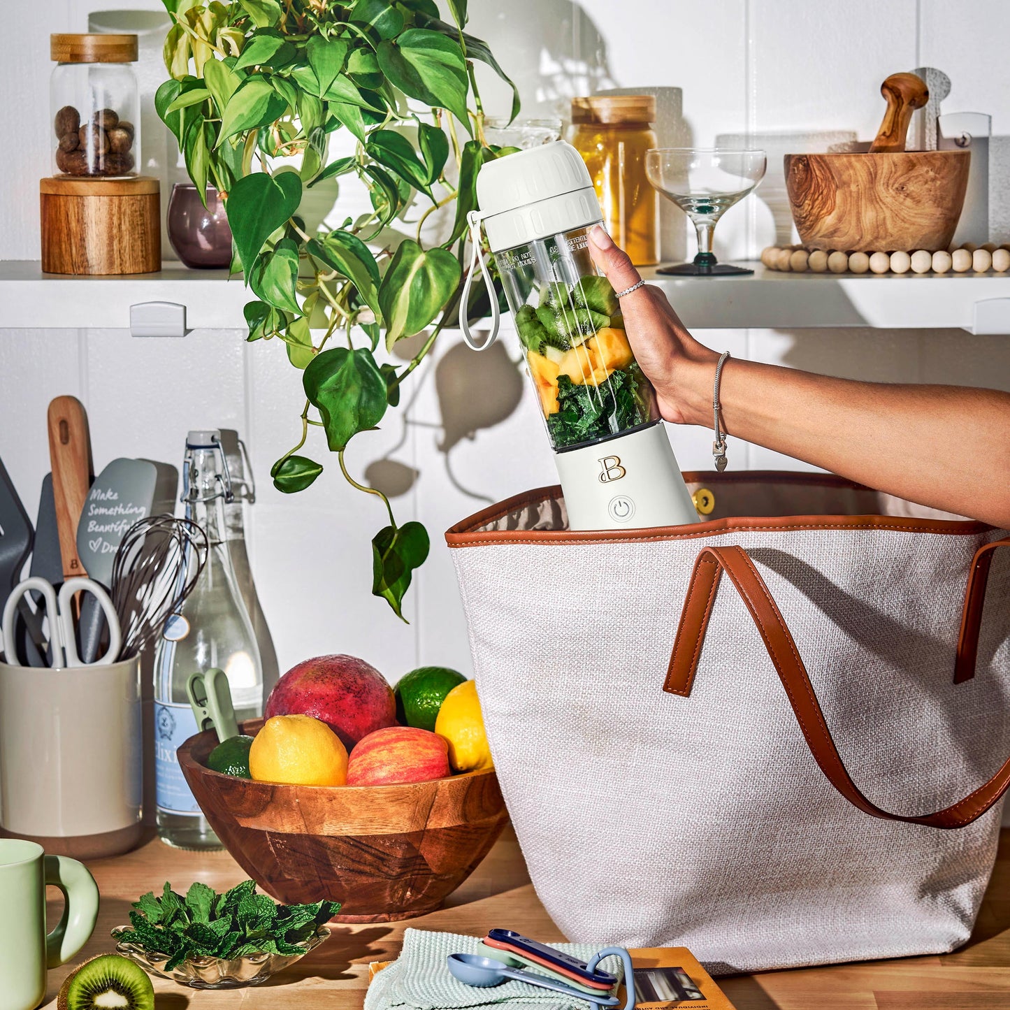 Portable To-Go Blender 2.0, 70 W, 16 Oz, White Icing by Drew Barrymore