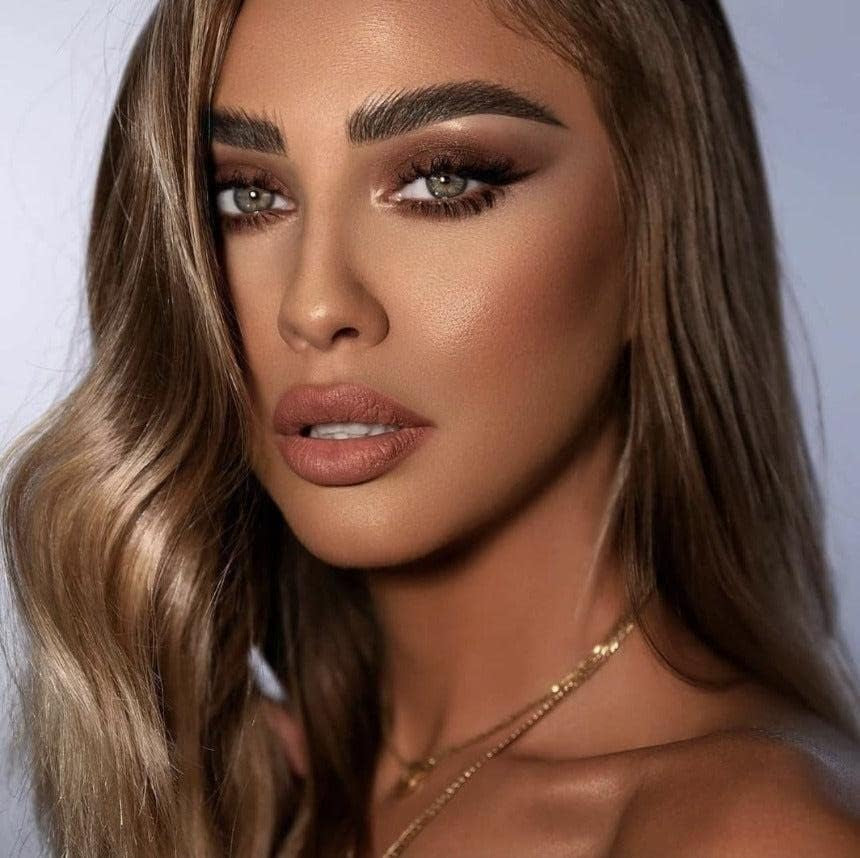 Super Nudes Makeup Pack for Girl'S Nude Beauty Dream with Traval Clutch Bag